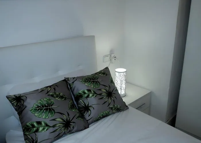 Entire Apartment , 2 Bedrooms Newly Remodeled Center Sitges Barcelona