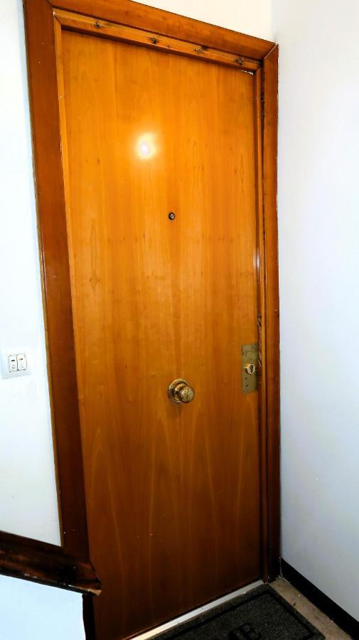 Entire , 2 Bedrooms Newly Remodeled Center Barcelona Apartament *